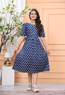 THE LADIES FASHION Women Gown Brown Midi/Calf Length Dress