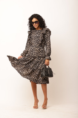vivient Women Fit and Flare Black Knee Length Dress