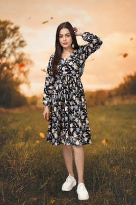 KIKILAT Women Fit and Flare Black Knee Length Dress