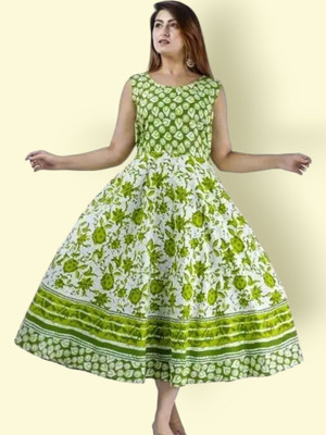 Tankavi Women Fit and Flare Green Knee Length Dress