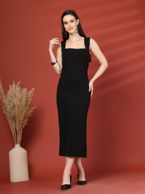 PLUSS Women Fit and Flare Black Knee Length Dress