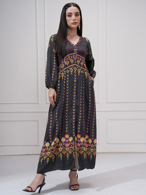 Vishudh Women Maxi Black Full Length Dress