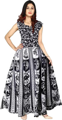 DADUDAYAL EXPORT Women Gown Black, White Midi/Calf Length Dress