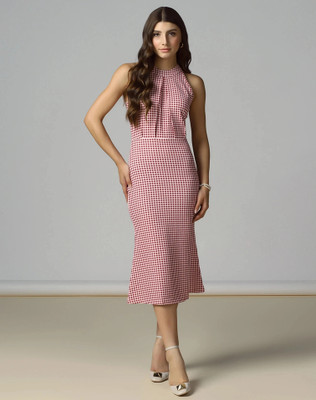 Selvia Women Bodycon Pink Below Knee Dress