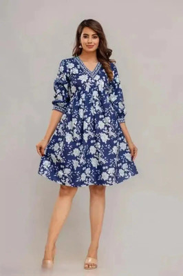 Vastra Women Fit and Flare Blue Knee Length Dress