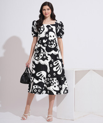 FashFun Women Tiered Black, White Below Knee Dress