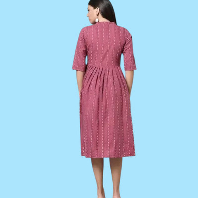 Suhani Fashionmk Women Embroidered Straight Kurta(Red, Maroon)