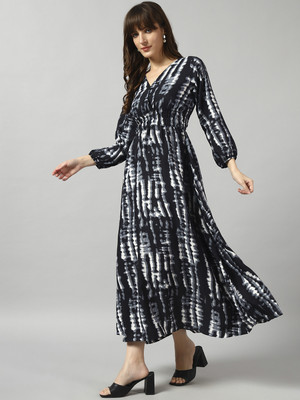 Krunal Raiyani Women Fit and Flare Black Maxi/Full Length Dress