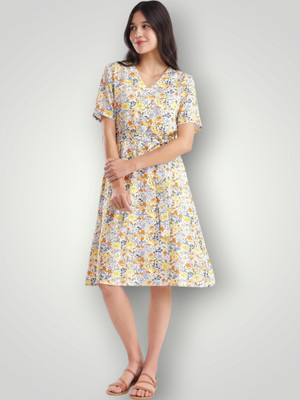 HouseOfCommon Women Fit and Flare Multicolor Knee Length Dress
