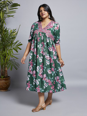 Globus Women A-line Green Midi/Calf Length Dress