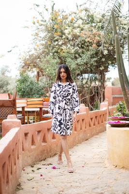 Sanskrutihomes Women A-line Black, White Above Knee/Mid Thigh Length Dress
