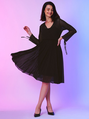 Globus Women Fit and Flare Black Knee Length Dress