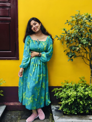 Attire Empire Women Fit and Flare Green Maxi/Full Length Dress