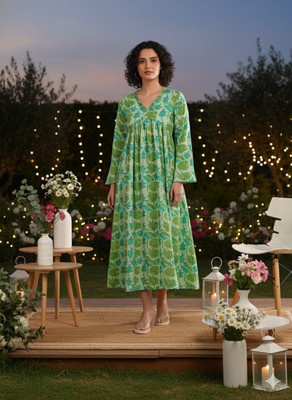 maaesa Women Fit and Flare Green Midi/Calf Length Dress