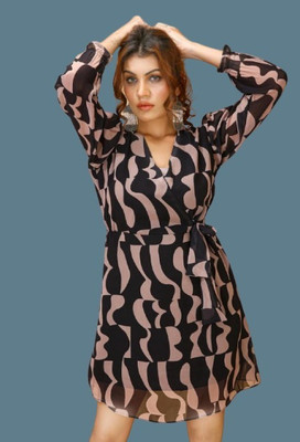 KAVATHIYA Women Fit and Flare Black, Beige Above Knee/Mid Thigh Length Dress