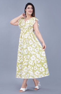 MintMarie Women Fit and Flare Light Green, White Dress