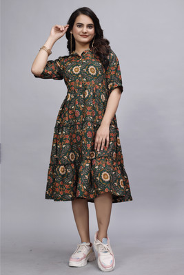 Devakii Women Fit and Flare Green Midi/Calf Length Dress