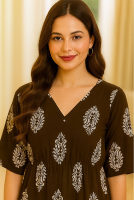 MohiniFabrics Women Fit and Flare Brown, White Midi/Calf Length Dress