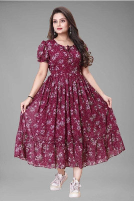 HEET TEX Women Pleated Maroon Maxi/Full Length Dress