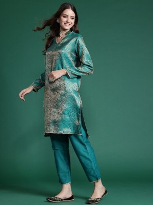 Sangria Women Kurta Pant Set