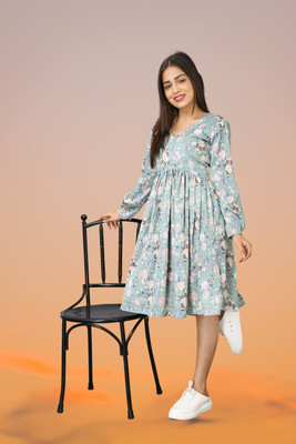 kilkilat Women Fit and Flare Light Green Knee Length Dress