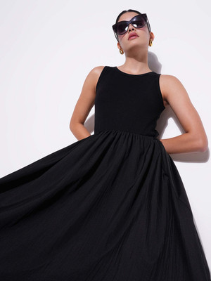 SHOWOFFFF Women Fit and Flare Black Maxi/Full Length Dress