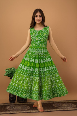 Dream of style Women Maxi Green Midi/Calf Length Dress