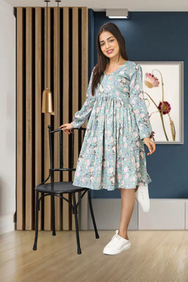 HOC's Women Fit and Flare Light Green Knee Length Dress