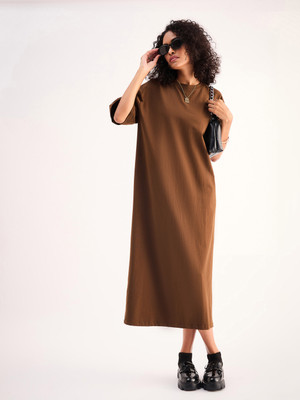SASSAFRAS Women T Shirt Brown Midi/Calf Length Dress
