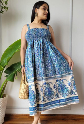 Shiv Homiefix Women Maxi Blue, White Midi/Calf Length Dress