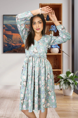HOC's Women Fit and Flare Light Green Knee Length Dress