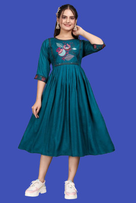Shreeji Fashionn Women Fit and Flare Green Midi/Calf Length Dress