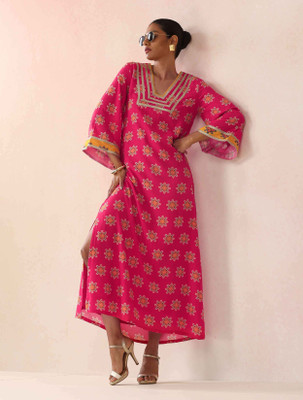 TrueBrowns Women Maxi Pink Full Length Dress