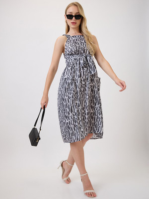 AmarAsha Women Fit and Flare Grey Knee Length Dress