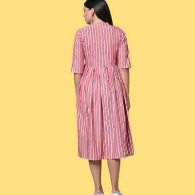 Suhani Creationnm Women Printed Straight Kurta(Green, Pink)