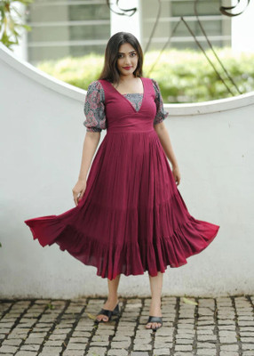 VastraaMall Women Fit and Flare Maroon Midi/Calf Length Dress