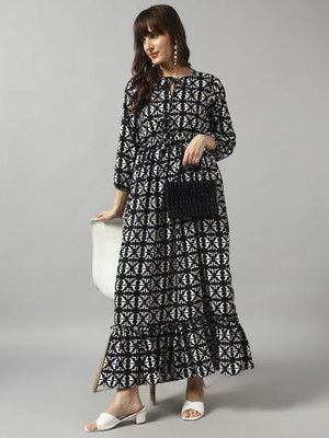 Jash Creation Women Fit and Flare Black Maxi/Full Length Dress
