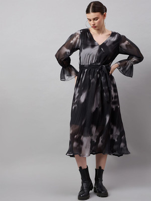 Roadster Women Fit and Flare Grey Below Knee Dress