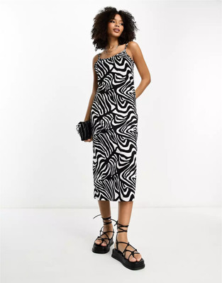 Attire Empire Women Bodycon Black Midi/Calf Length Dress