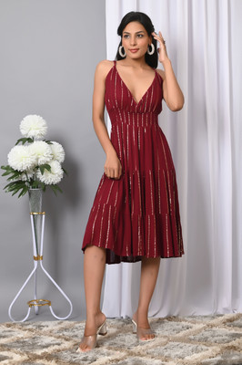 IQRAAR Women A-line Maroon Below Knee Dress