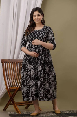 AAVRITTIQUEENS Women Fit and Flare Multicolor Below Knee Dress