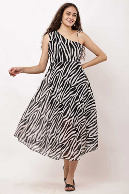 SALONI STYLE Women A-line White, Black Knee Length Dress