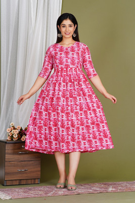 AAVRITTIQUEENS Women Fit and Flare Pink Maxi/Full Length Dress