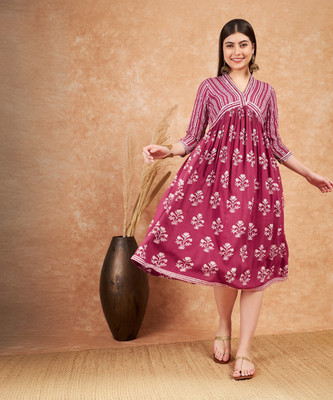 Sangria Women A-line Maroon, White Midi/Calf Length Dress