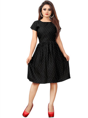 Rudra Fab Women Pleated Black Knee Length Dress