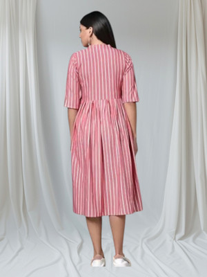 Suhani Creationnm Women Striped A-line Kurta(Red, Pink)