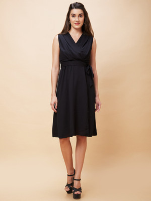 Globus Women Fit and Flare Black Knee Length Dress