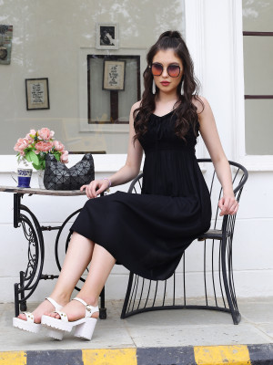Sera Women Fit and Flare Black Maxi/Full Length Dress