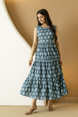Abu Huraira Women Gown Light Green Maxi/Full Length Dress