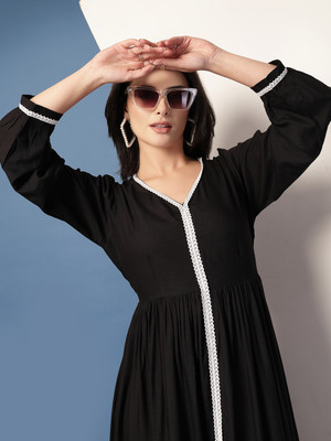 Daevish Women Solid, Embellished Anarkali Kurta(Black)